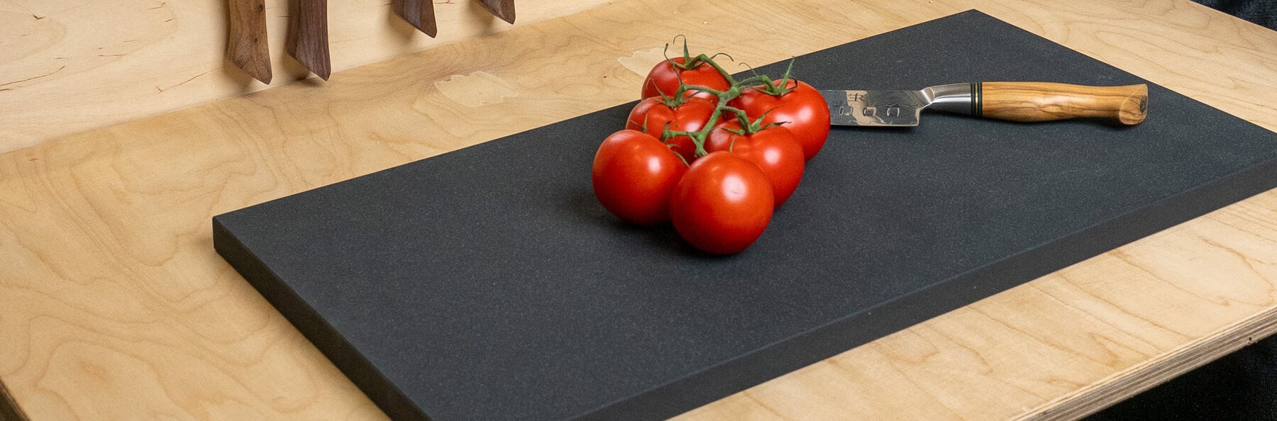 Asahi Black Pro – kuminen leikkuulauta