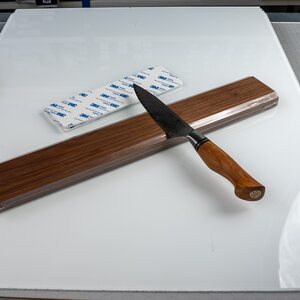RYDA KNIVES Knivmagnet i valnöt